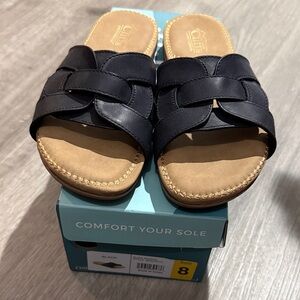 Cliffs by White Mountain Black Slide Sandals